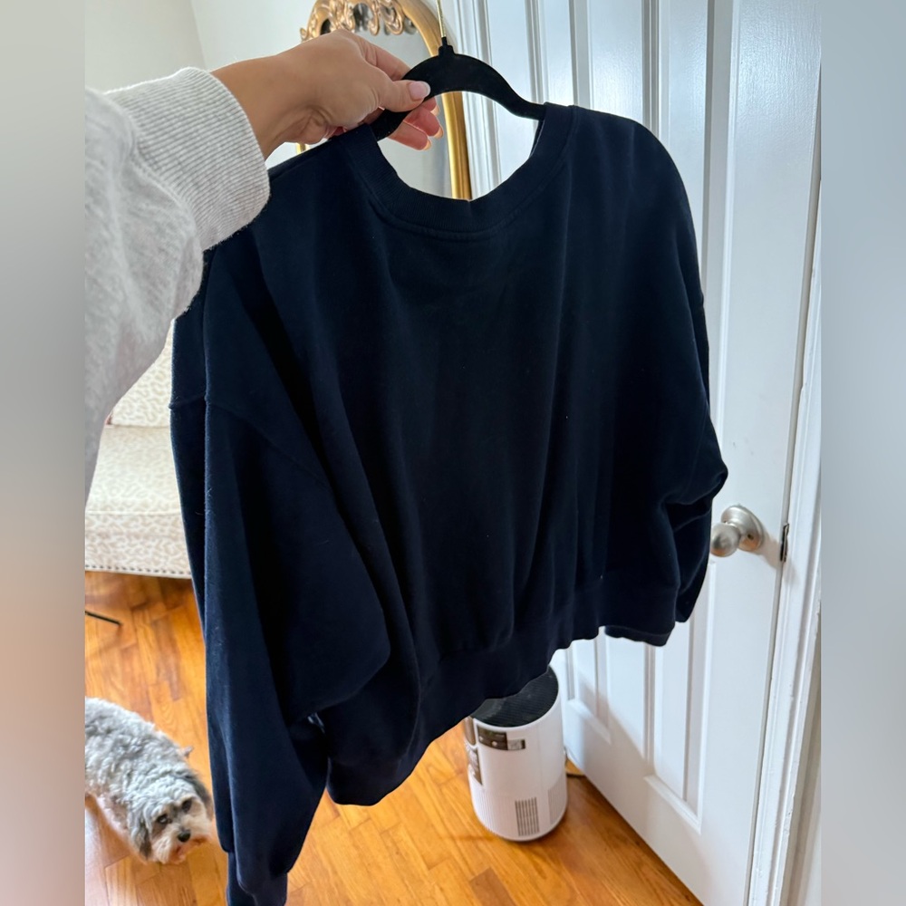 XL cropped Old Navy crewneck - Picture 5 of 5